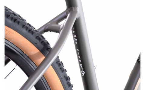 HORSKÝ BICYKEL CAPRIOLO MTB LC 29-2 19" gray yellow